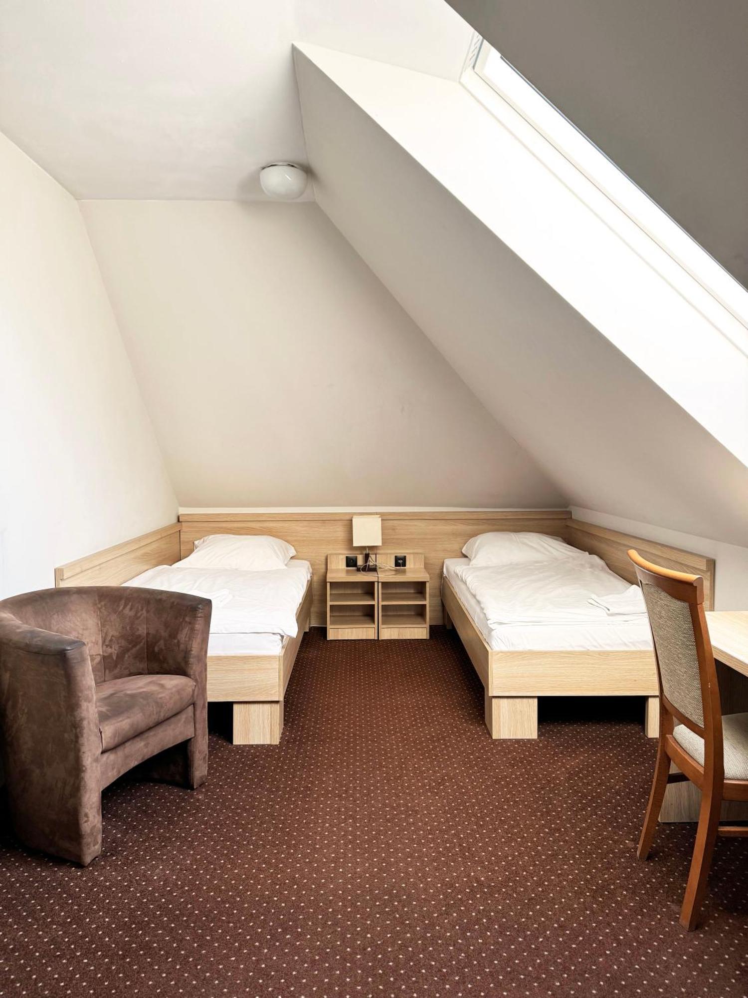 Motel Db2000 บิวโกราย ภายนอก รูปภาพ