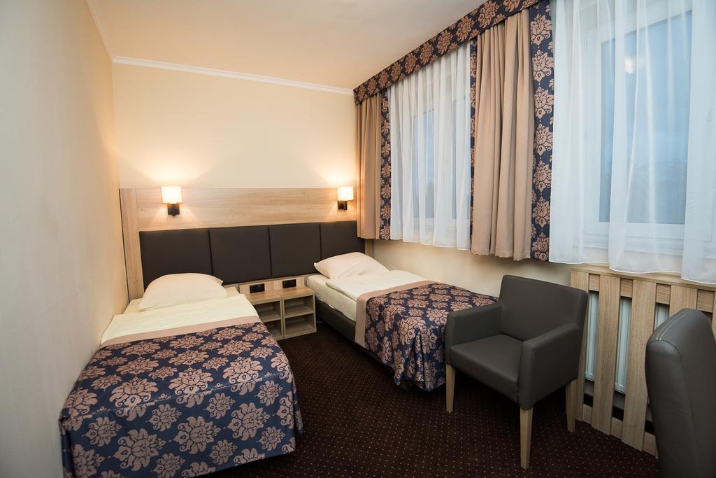 Motel Db2000 บิวโกราย ห้อง รูปภาพ