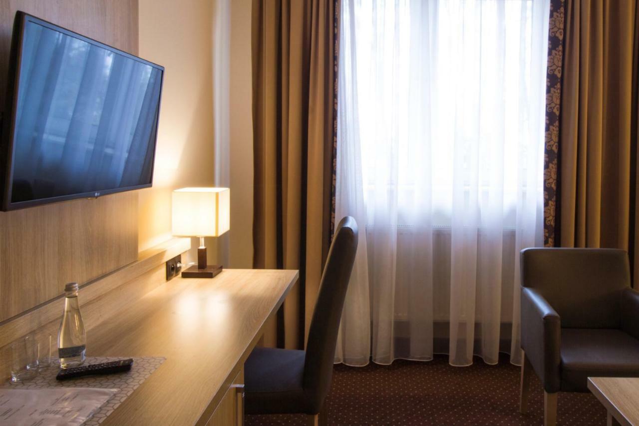 Motel Db2000 บิวโกราย ภายนอก รูปภาพ